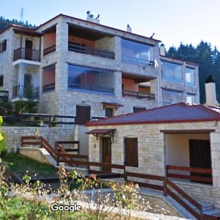 Vila La Casa Di Pietra Karpenísion Exteriér fotografie